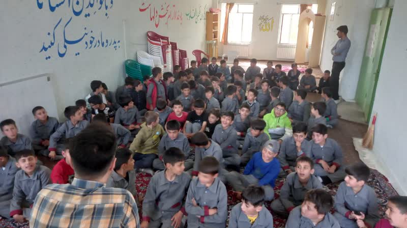 برگزاری کلاس آموزش بهداشت و خود مراقبتی به دانش آموزان دبستان شهید باهنر یک جورقان به همت هیات ورزش‌های همگاني شهر جورقان به مناسبت هفته سلامت