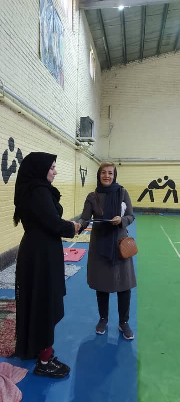 تقدیر از مربیان ورزش همگانی بانوان شهرستان نهاوند
