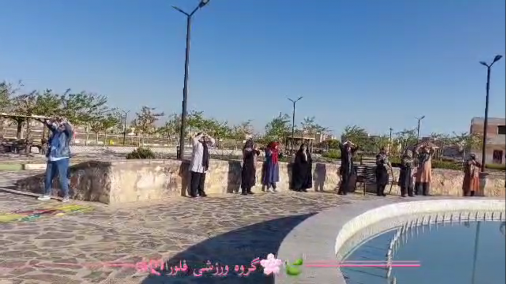 اجرای برنامه ورزشی به مناسبت گرامیداشت دهه کرامت و روز دختر، توسط گروه ورزشی فلورا، باشگاه شهدای خضر همدان