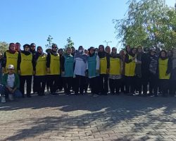 برگزاری ورزش روزانه در طبیعت توسط بانوان گروه ورزشی نشاط هیئت ورزشهای همگانی شهرستان درگزین، به مناسبت فتح خرمشهر و روز مقاومت ایثار و پیروزی