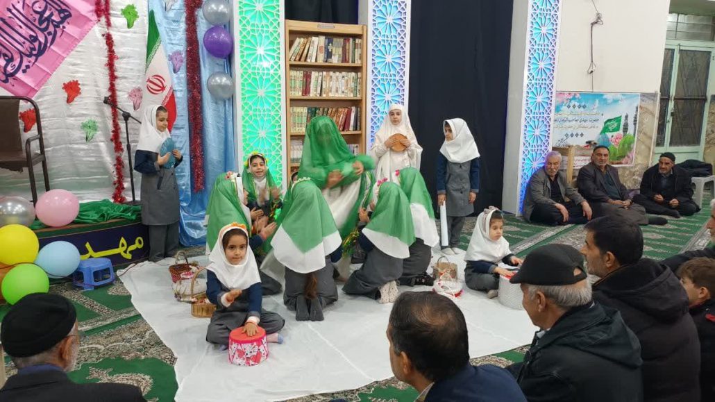 برگزاری جشن بزرگ عید ولایت در شهر برزول نهاوند و اجرای برنامههای مختلف ورزشی و فرهنگی برای جوانان و نوجوانان با حضور مسئولین محترم شهرستان نهاوند و امام جمعه محترم شهر برزول