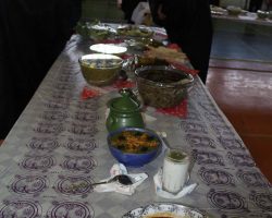 برگزاری مراسم افطاری با شرکت 50 نفر از بانوان ورزش صبحگاهی هیئت ورزشهای همگانی شهرستان اسدآباد در 15 ماه مبارک رمضان
