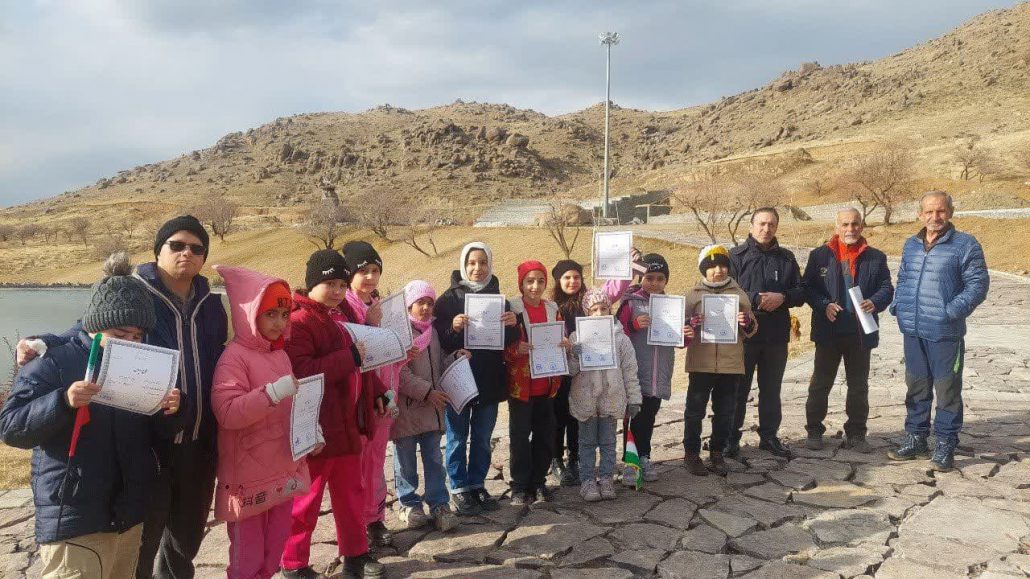 برگزاری همایش بزرگ پیادهروی خانوادگی در طبیعت به مناسبت دهه مبارک فجر و به همت اداره ورزش و جوانان شهرستان تویسرکان، هیات ورزشهای همگانی شهرستان، کمیته ورزش در طبیعت و همچنین گروه کوهنوردی و طبیعت گردی نشاط شهرستان تویسرکان