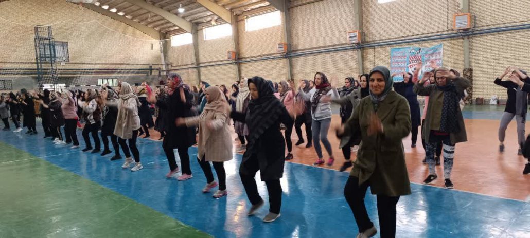 اجرای ورزش صبحگاهی بانوان ورزشکار هیئت ورزشهای همگانی شهرستان درگزین، یادبود شهدای دهه فجر