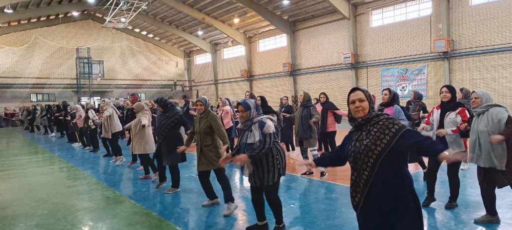اجرای ورزش صبحگاهی بانوان ورزشکار هیئت ورزش‌های همگانی شهرستان درگزین، یادبود شهدای دهه فجر
