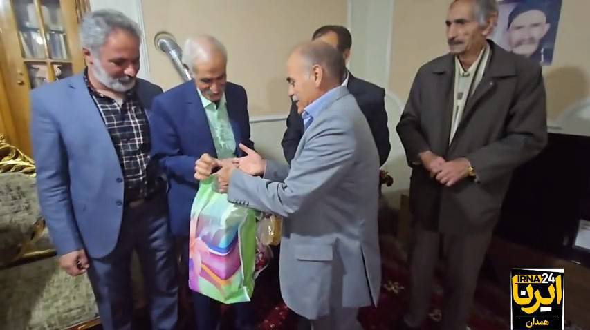مراسم تجلیل از آقای سیدحسن حسینی رکوردار مدال های قهرمانی دو و میدانی پیشکسوتان در رویدادهای ملی و فراملی