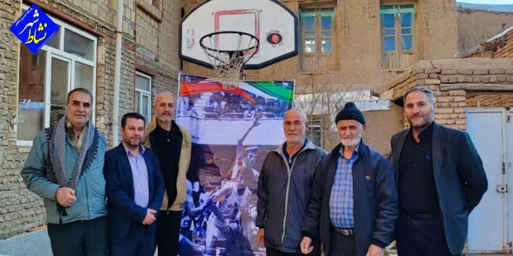دیدار صمیمانه جمعی از پیشکسوتان نامی ورزش صبحگاهی و بسکتبال شهرستان بهار با رئیس اداره ورزش و جوانان و ریاست آموزش و پرورش بهار در ایام سوگواری حضرت فاطمه(س) در ابتکاری ورزشی