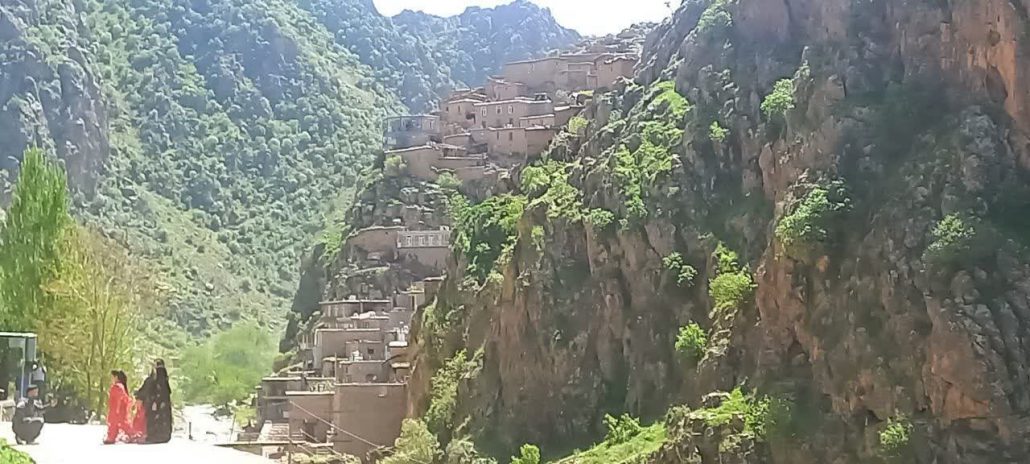 اردوی گردشگری بانوان هیئت ورزشهای همگانی شهرستان اسدآباد به روستای گردشگری پالنگان استان کردستان