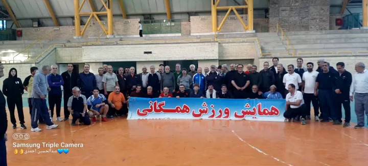 برگزاری همایش ورزش صبحگاهی آقایان سالن ورزشی استادیوم علیمرادیان به مناسبت بزرگداشت هفته تربیت بدنی با حضور کارمندان دستگاه اجرایی و اداره ورزش شهرستان به همت هیئت ورزش همگانی شهرستان نهاوند