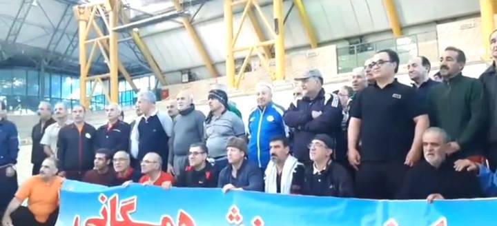 برگزاری همایش ورزش صبحگاهی آقایان سالن ورزشی استادیوم علیمرادیان به مناسبت بزرگداشت هفته تربیت بدنی با حضور کارمندان دستگاه اجرایی و اداره ورزش شهرستان به همت هیئت ورزش همگانی شهرستان نهاوند