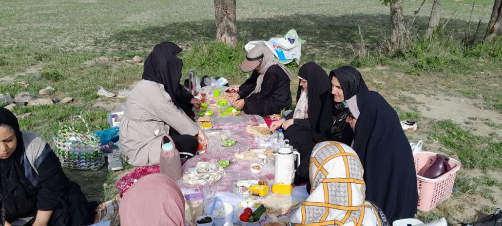 طبیعتگردی بانوان هیات ورزشهای همگانی شهر جورقان به مناسبت دهه کرامت