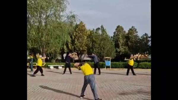 دعوت گروه ورزشی صبا قروه درگزین از ورزشکاران برای شرکت در ورزش صبحگاهی در روزهای یکشنبه سه‌‌شنبه و پنجشنبه