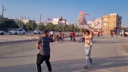 برگزاری جشنواره بادبادک‌ها به مناسبت دهه امامت به همت هیئت ورزشهای همگانی شهر جهانی لالجین