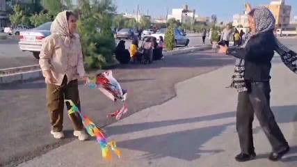 برگزاری جشنواره بادبادک‌ها به مناسبت دهه امامت به همت هیئت ورزشهای همگانی شهر جهانی لالجین