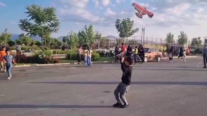برگزاری جشنواره بادبادک‌ها به مناسبت دهه امامت به همت هیئت ورزشهای همگانی شهر جهانی لالجین